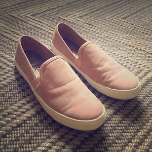 Dolce Vita Slip Ons